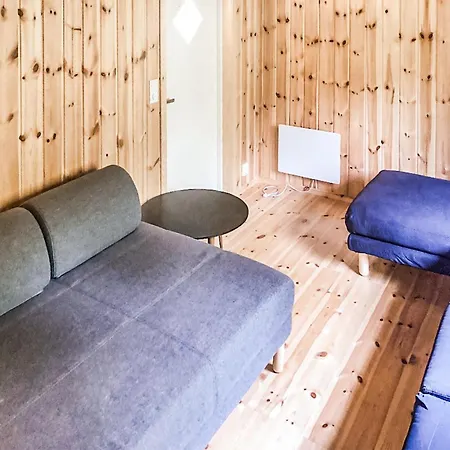 4 Bedroom Stunning In Casa de Férias Tynset